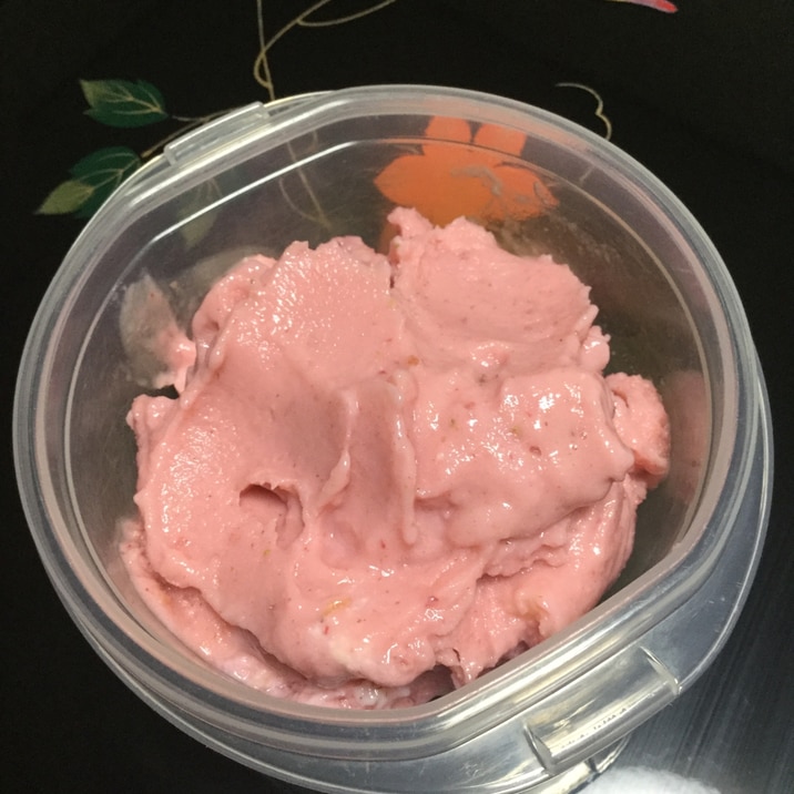 自家製豆乳ヨーグルトとイチゴでジェラート風 レシピ 作り方 By あーるいーあい0153 楽天レシピ 自家製豆乳ヨーグルトとイチゴでジェラート風 レシピ 作り方 By あーるいーあい0153 楽天レシピ